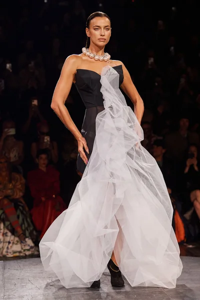 Look 54